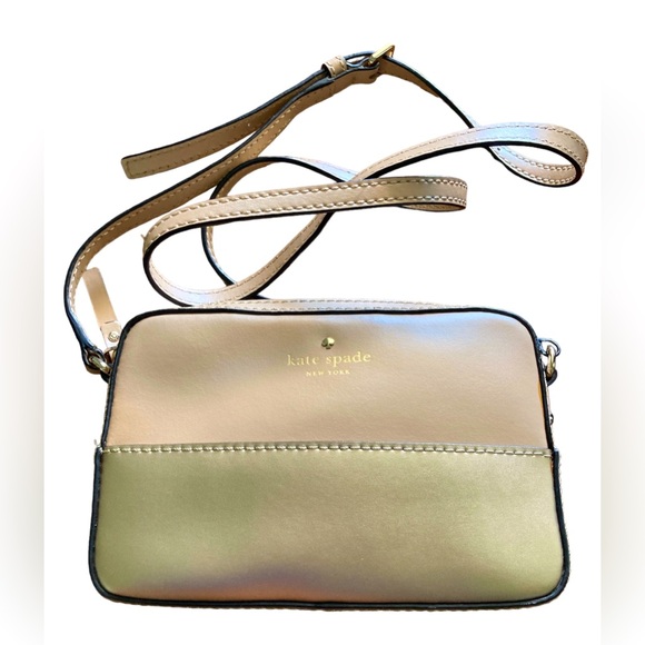 Kate Spade Ivy Street Clover Crossbody Shoulder Bag Purse Neutral Beige Gold - Picture 1 of 6
